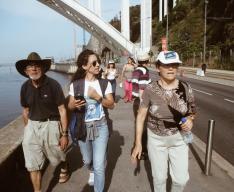 Terceira (C) Idade leva idosos a Caminhar + 